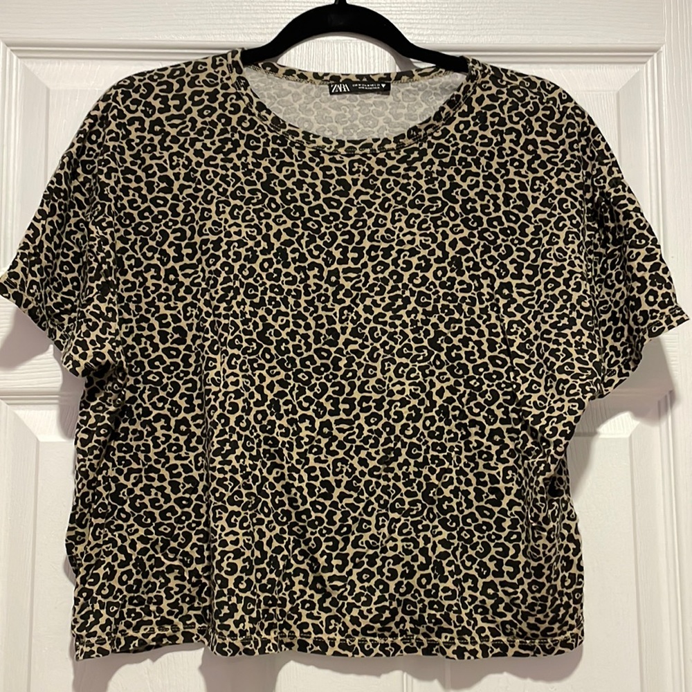 Zara cheetah crop tee